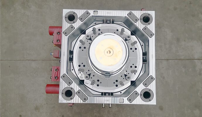 pet-preform-mold-cavity
