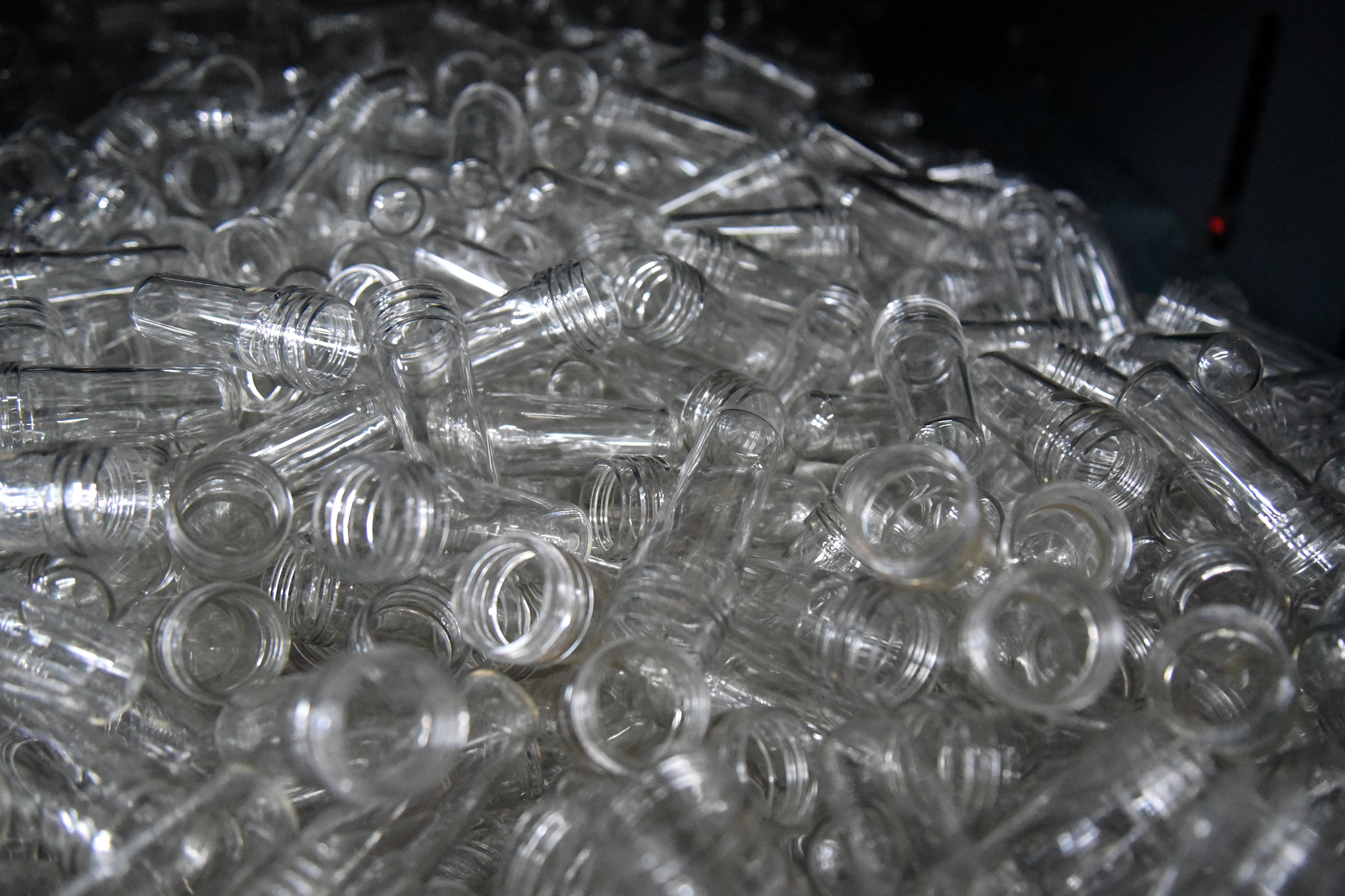 high-speed production for water and CSD bottles